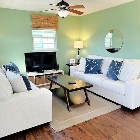 Casa De Las Olas - Huge Fenced Yard, Massive Outdoor Shower, Great Breezes From Deck! Surfside Beach Exteriör bild