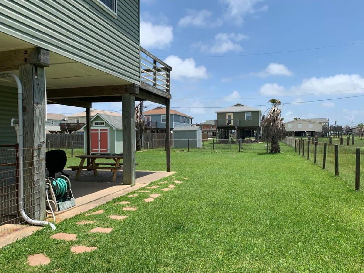Casa De Las Olas - Huge Fenced Yard, Massive Outdoor Shower, Great Breezes From Deck! Surfside Beach Exteriör bild