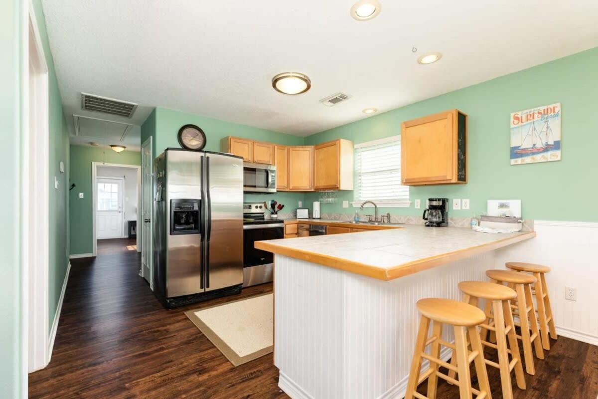 Casa De Las Olas - Huge Fenced Yard, Massive Outdoor Shower, Great Breezes From Deck! Surfside Beach Exteriör bild